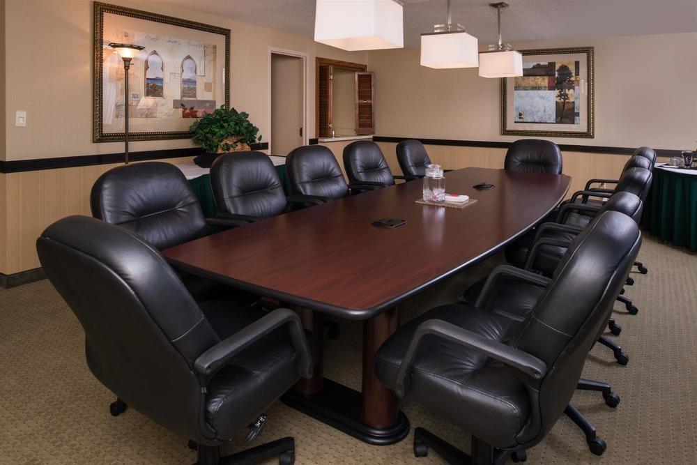 Ramada Plaza Rochester Airport Extérieur photo