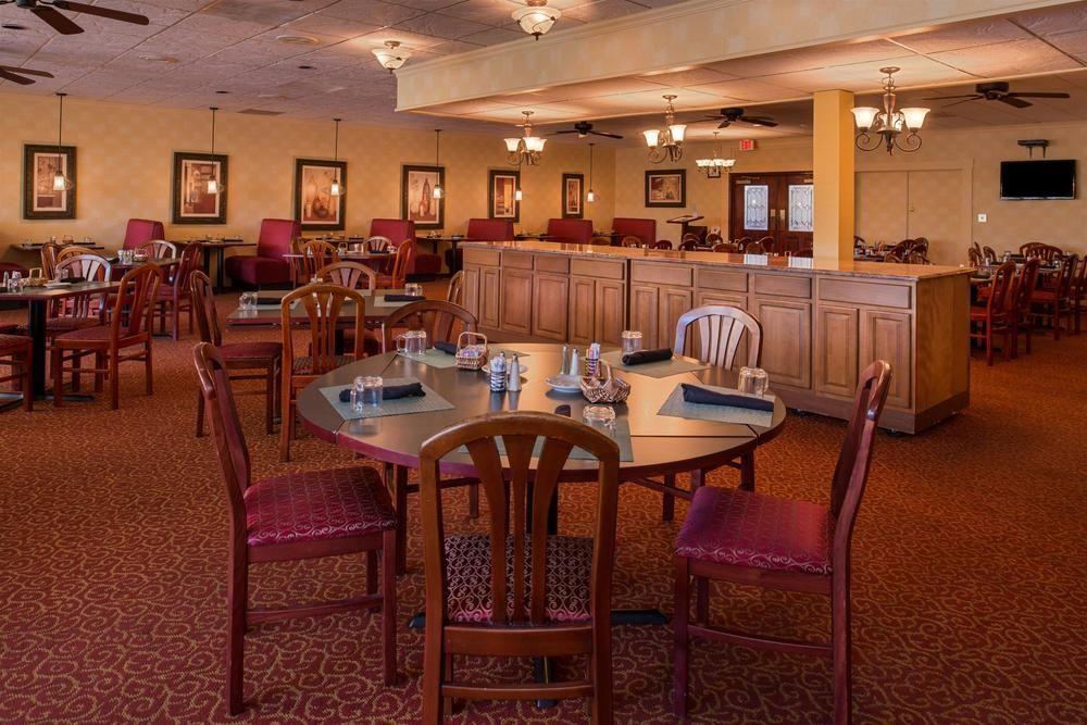 Ramada Plaza Rochester Airport Extérieur photo