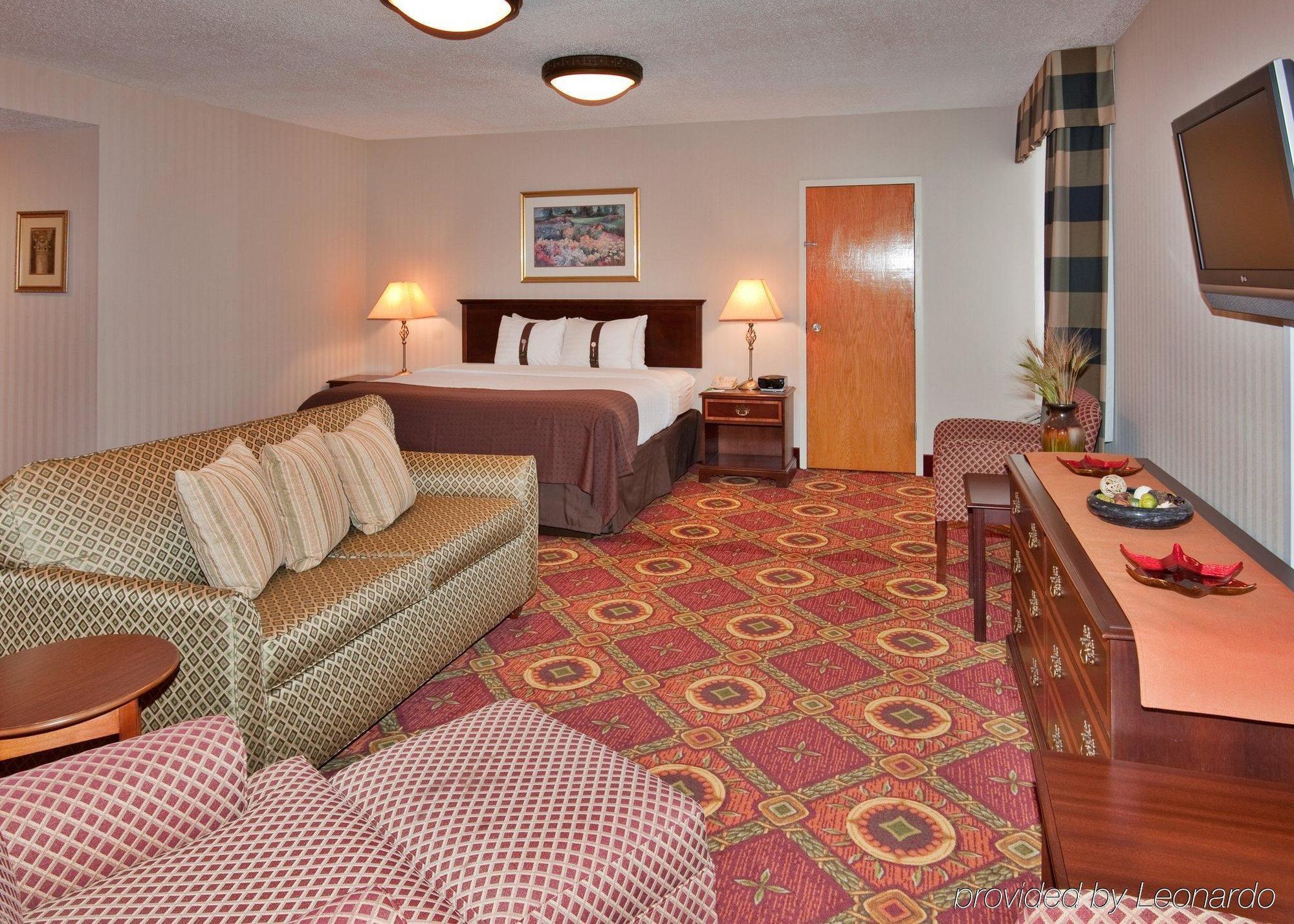 Ramada Plaza Rochester Airport Extérieur photo