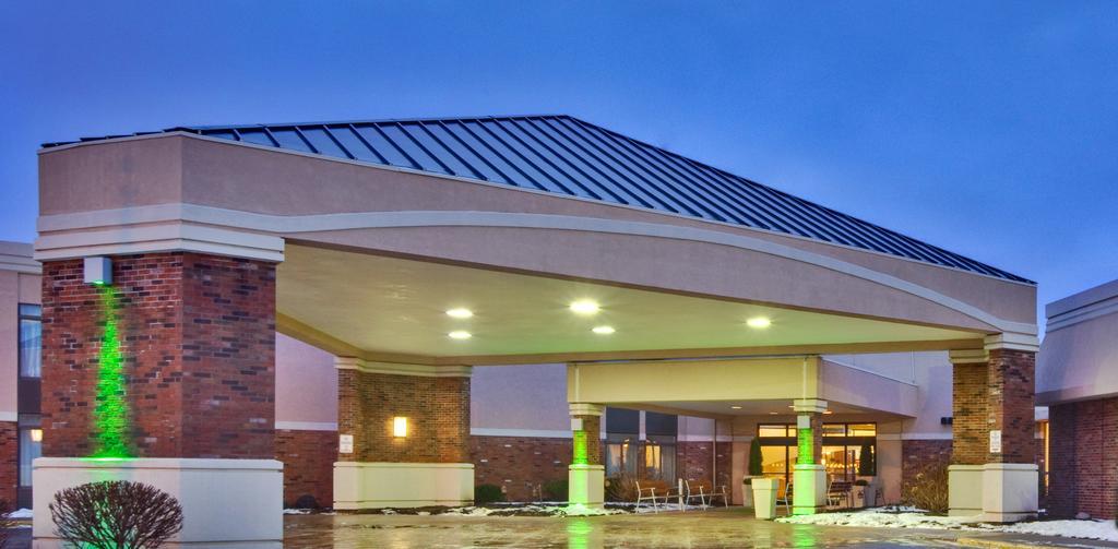 Ramada Plaza Rochester Airport Extérieur photo