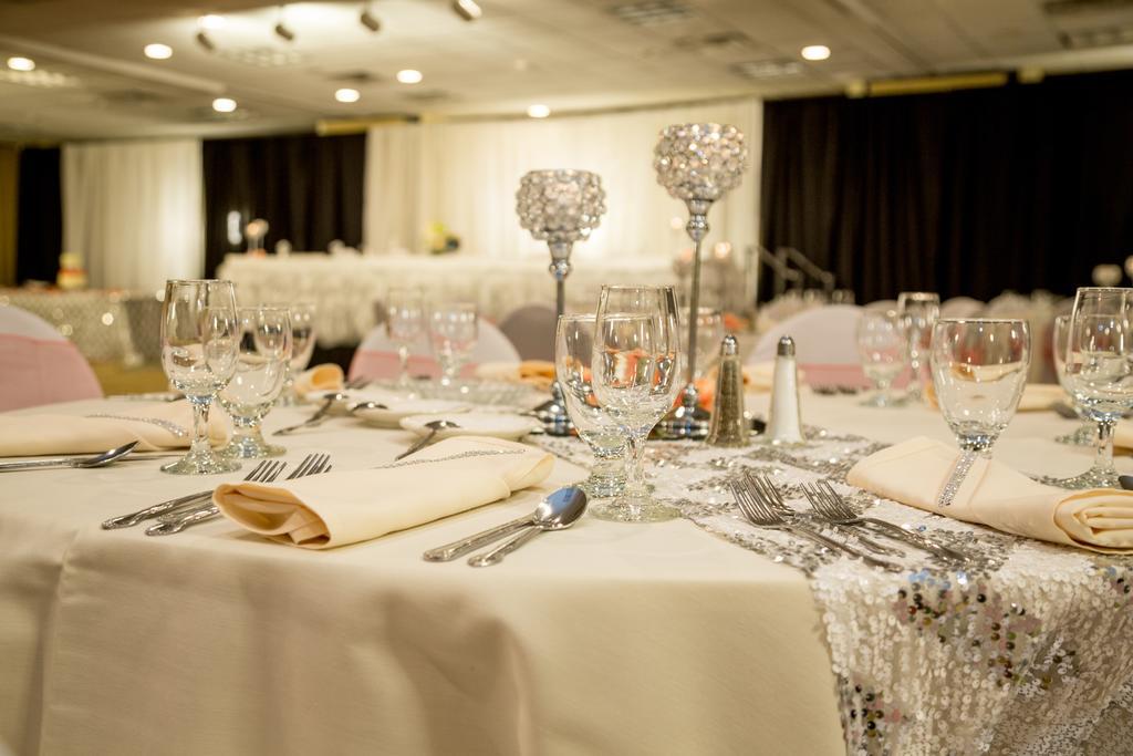 Ramada Plaza Rochester Airport Extérieur photo