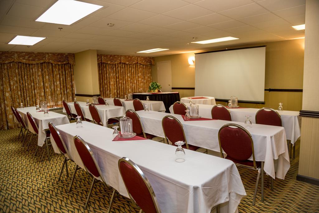 Ramada Plaza Rochester Airport Extérieur photo