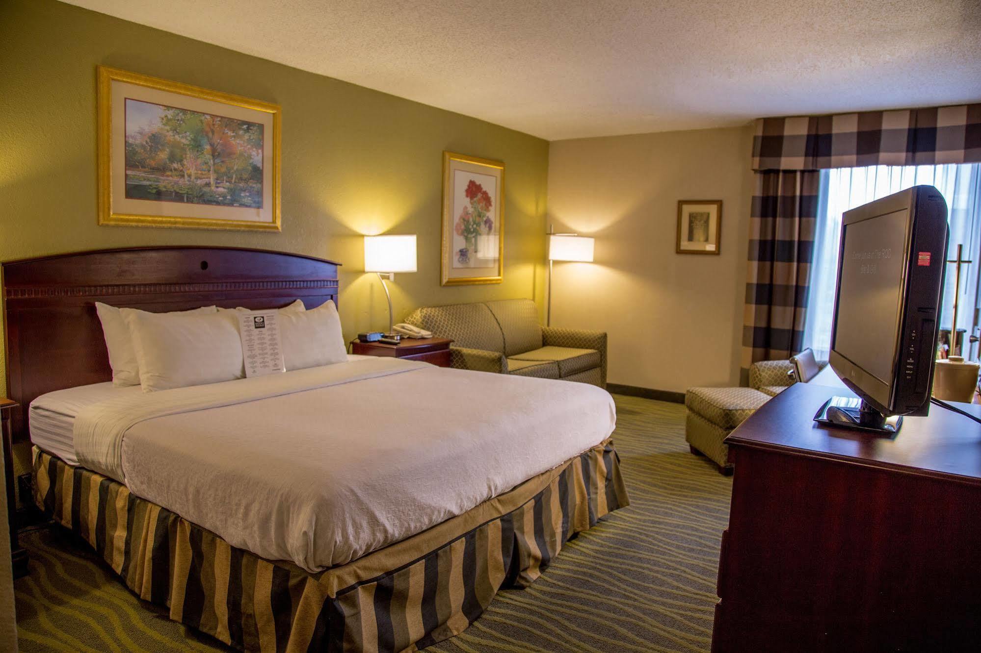 Ramada Plaza Rochester Airport Extérieur photo