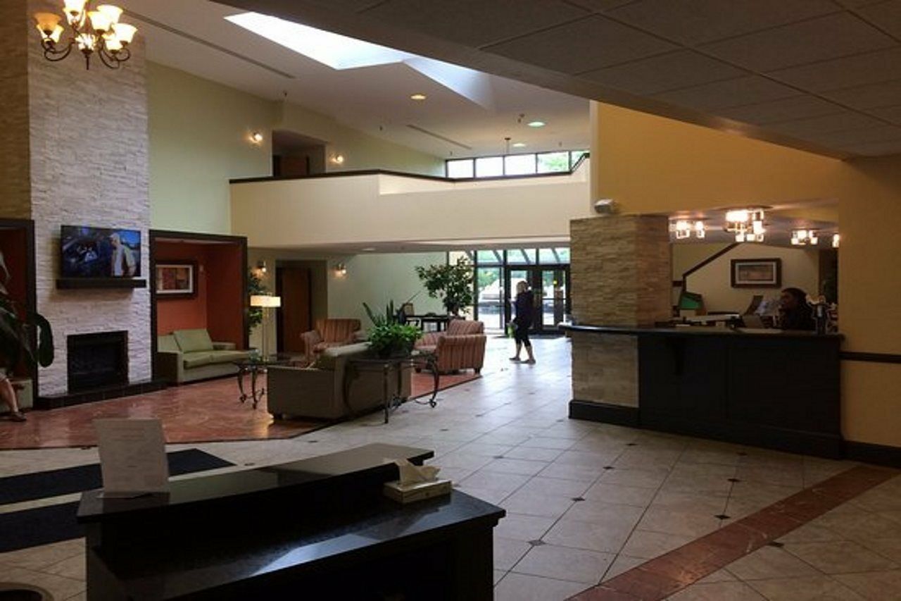 Ramada Plaza Rochester Airport Extérieur photo